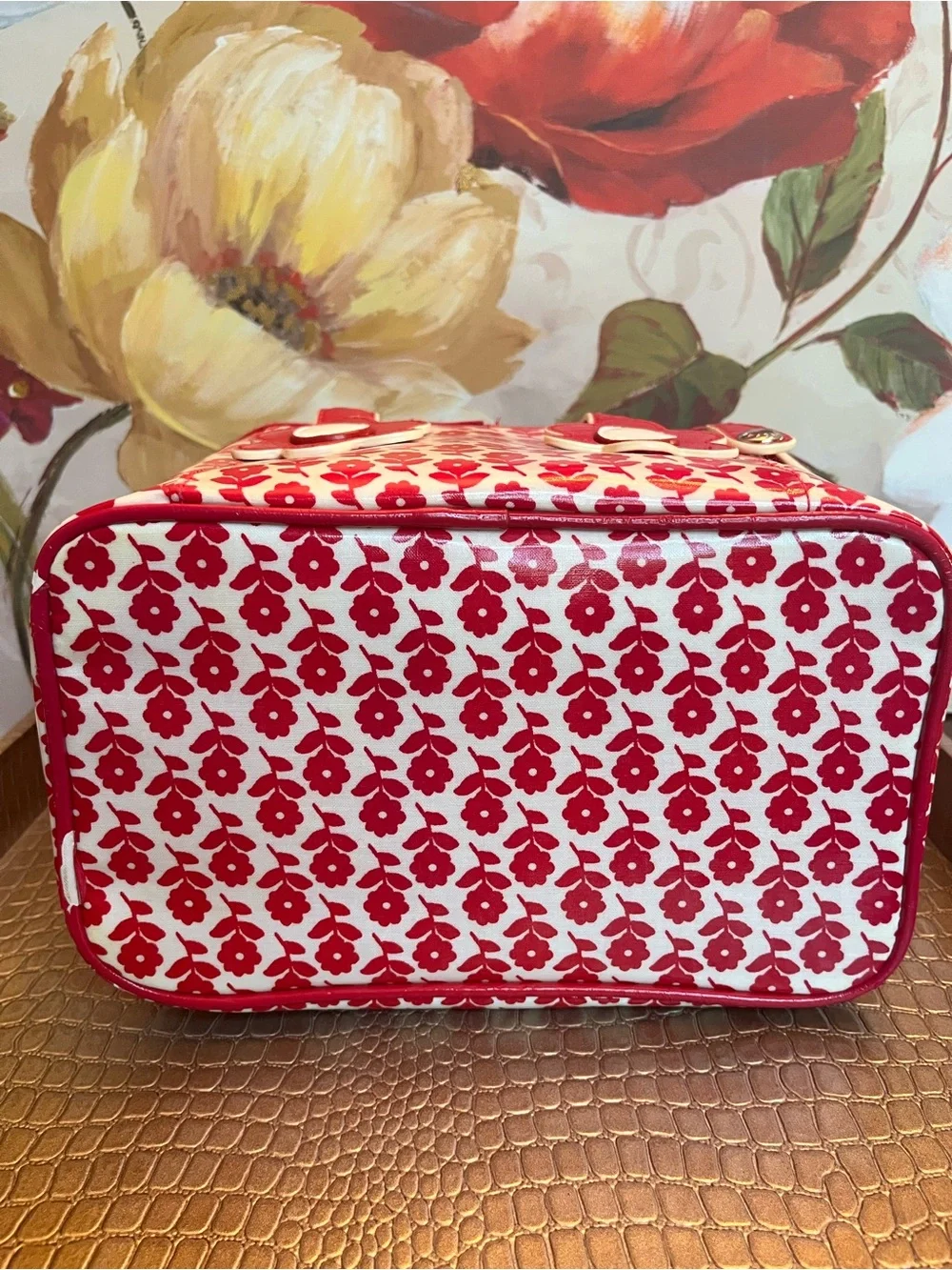 Vera Bradley Vintage-Inspired “Twirly Birds Pink” Floral Lunch or Cosmetics Case - Picture 9 of 12